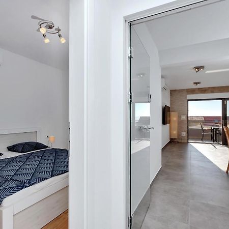 Luxury Apartment Sidro With Free Beach Parking Макарська Екстер'єр фото