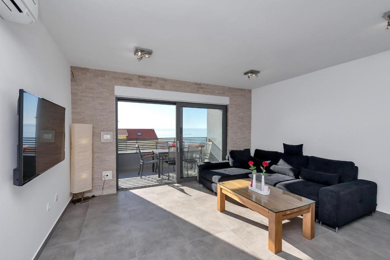 Luxury Apartment Sidro With Free Beach Parking Макарська Екстер'єр фото