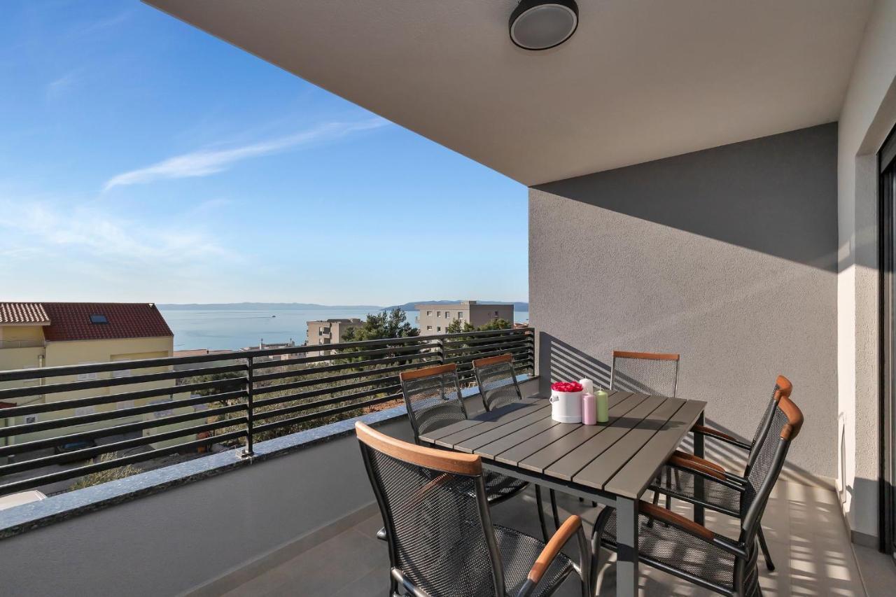 Luxury Apartment Sidro With Free Beach Parking Макарська Екстер'єр фото